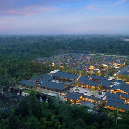 Angsana Chengdu Wenjiang Hotel Bagian luar foto
