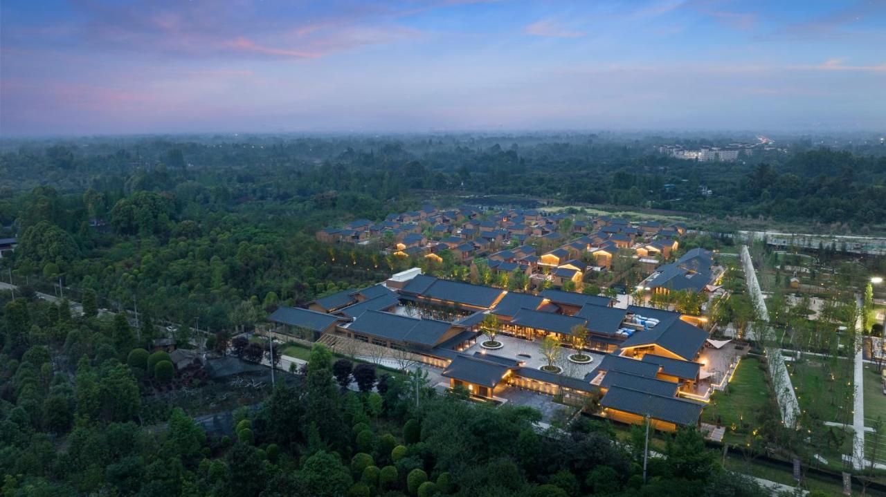 Angsana Chengdu Wenjiang Hotel Bagian luar foto
